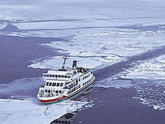 鄂霍次克海的＜流冰＞（GARINKO號和極光號）