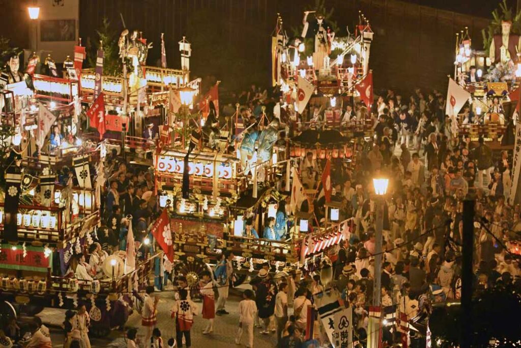 夏天 / 江差町姥神大祭的神轎